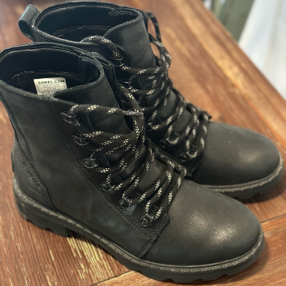 Sorel leather boots